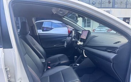 Toyota Yaris XP150 рестайлинг, 2021 год, 13 фотография