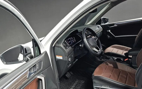 Volkswagen Tiguan II, 2022 год, 2 517 030 рублей, 12 фотография