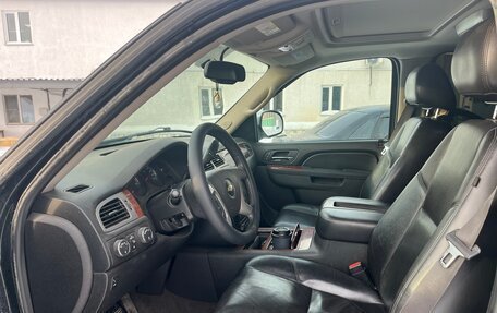 Chevrolet Tahoe III, 2012 год, 2 080 000 рублей, 4 фотография