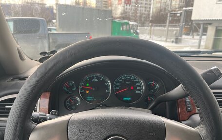 Chevrolet Tahoe III, 2012 год, 2 080 000 рублей, 2 фотография