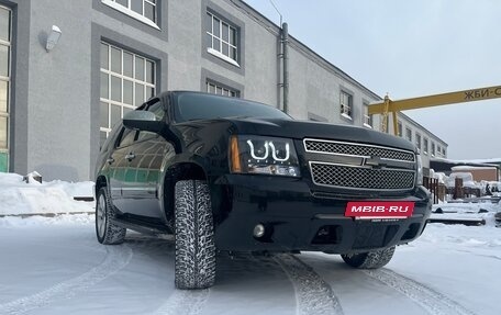 Chevrolet Tahoe III, 2012 год, 2 080 000 рублей, 8 фотография