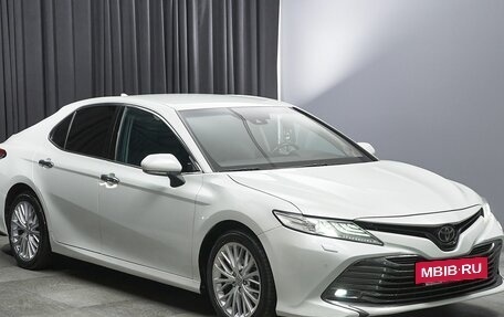 Toyota Camry, 2018 год, 2 849 000 рублей, 3 фотография