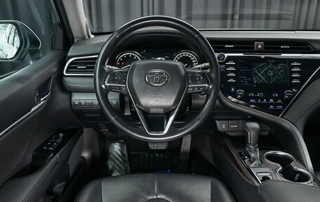 Toyota Camry, 2018 год, 2 849 000 рублей, 8 фотография