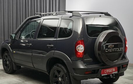 Chevrolet Niva I рестайлинг, 2017 год, 859 000 рублей, 6 фотография