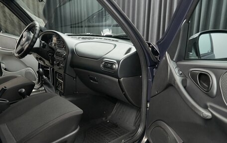 Chevrolet Niva I рестайлинг, 2017 год, 859 000 рублей, 11 фотография