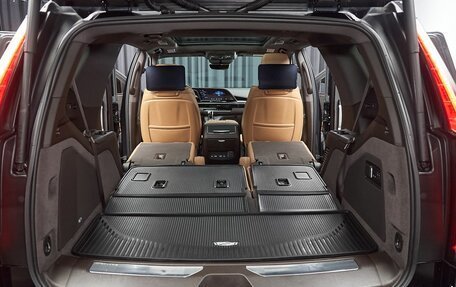 Cadillac Escalade V, 2023 год, 17 500 000 рублей, 38 фотография