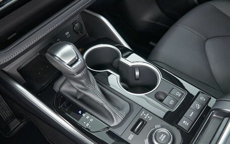 Toyota Highlander, 2025 год, 5 399 000 рублей, 25 фотография