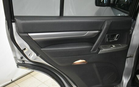 Mitsubishi Pajero IV, 2011 год, 1 699 000 рублей, 11 фотография