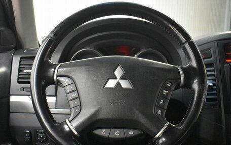 Mitsubishi Pajero IV, 2011 год, 1 699 000 рублей, 5 фотография