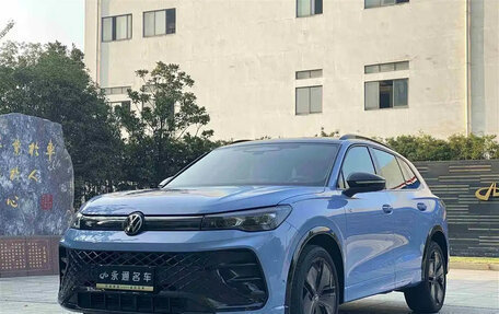 Volkswagen Tiguan, 2024 год, 4 600 000 рублей, 1 фотография