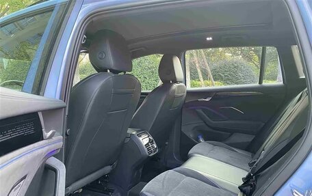 Volkswagen Tiguan, 2024 год, 4 600 000 рублей, 5 фотография