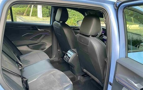 Volkswagen Tiguan, 2024 год, 4 600 000 рублей, 11 фотография