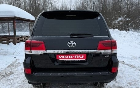 Toyota Land Cruiser 200, 2015 год, 4 200 000 рублей, 9 фотография