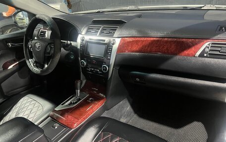 Toyota Camry, 2013 год, 1 350 000 рублей, 7 фотография