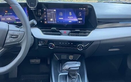 Chevrolet Monza, 2022 год, 1 300 000 рублей, 10 фотография