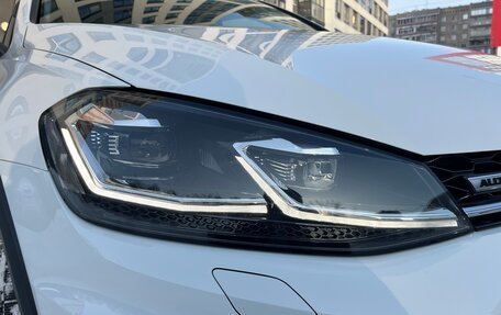 Volkswagen Golf VII, 2018 год, 2 050 000 рублей, 10 фотография