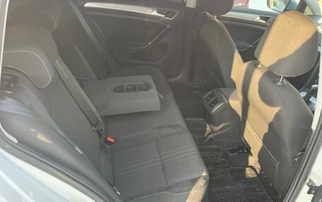 Volkswagen Golf VII, 2018 год, 2 050 000 рублей, 29 фотография