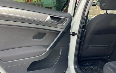 Volkswagen Golf VII, 2018 год, 2 050 000 рублей, 30 фотография