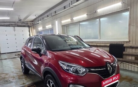 Renault Kaptur I рестайлинг, 2021 год, 1 900 000 рублей, 4 фотография