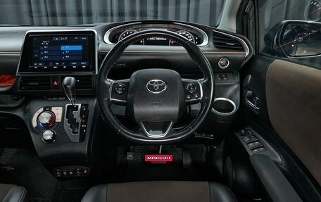 Toyota Sienta II, 2018 год, 1 590 000 рублей, 8 фотография