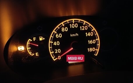 Nissan March III, 2002 год, 300 000 рублей, 7 фотография