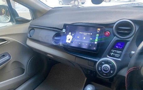 Honda Insight II рестайлинг, 2009 год, 749 000 рублей, 12 фотография