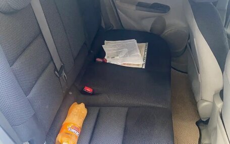 Honda Insight II рестайлинг, 2009 год, 749 000 рублей, 15 фотография