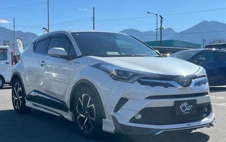 Toyota C-HR I рестайлинг, 2022 год, 1 857 000 рублей, 7 фотография
