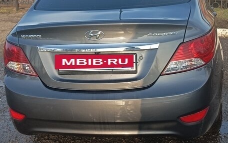 Hyundai Solaris II рестайлинг, 2011 год, 630 000 рублей, 3 фотография