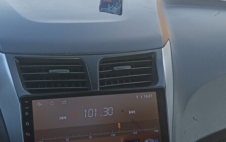 Hyundai Solaris II рестайлинг, 2011 год, 630 000 рублей, 9 фотография