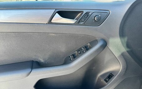 Volkswagen Jetta VI, 2016 год, 1 060 000 рублей, 12 фотография