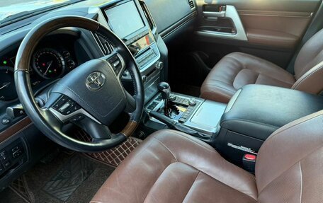 Toyota Land Cruiser 200, 2019 год, 7 500 000 рублей, 9 фотография