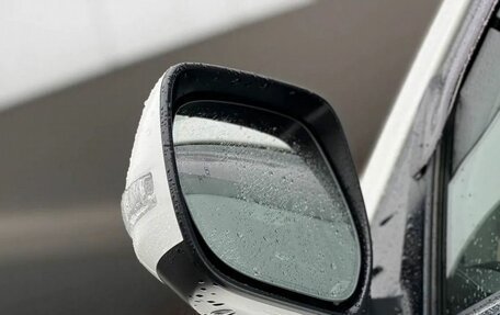 Toyota Land Cruiser 200, 2019 год, 7 500 000 рублей, 28 фотография