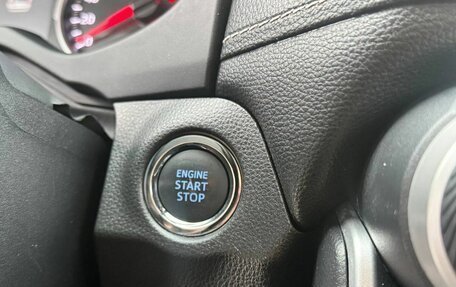 Toyota RAV4, 2021 год, 3 530 000 рублей, 13 фотография