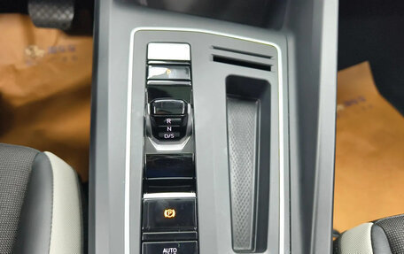 Volkswagen Golf VIII, 2022 год, 1 650 000 рублей, 16 фотография