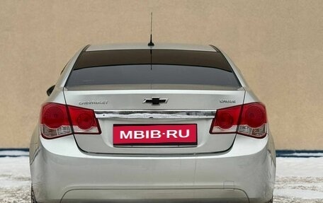 Chevrolet Cruze II, 2010 год, 635 000 рублей, 6 фотография