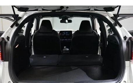 Toyota C-HR I рестайлинг, 2022 год, 1 851 000 рублей, 11 фотография