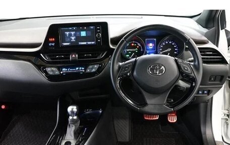 Toyota C-HR I рестайлинг, 2022 год, 1 851 000 рублей, 22 фотография