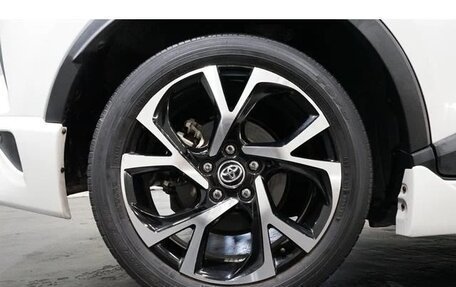 Toyota C-HR I рестайлинг, 2022 год, 1 851 000 рублей, 18 фотография