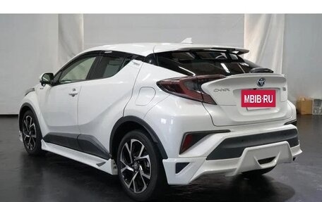 Toyota C-HR I рестайлинг, 2022 год, 1 851 000 рублей, 12 фотография
