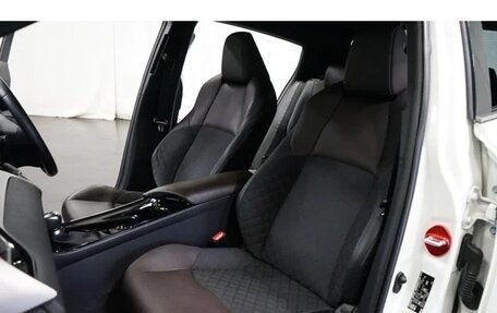 Toyota C-HR I рестайлинг, 2022 год, 1 851 000 рублей, 26 фотография