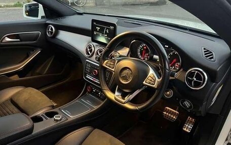 Mercedes-Benz CLA, 2019 год, 1 350 000 рублей, 19 фотография