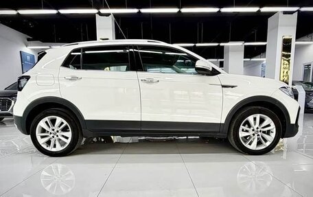 Volkswagen T-Cross I, 2021 год, 1 937 000 рублей, 8 фотография