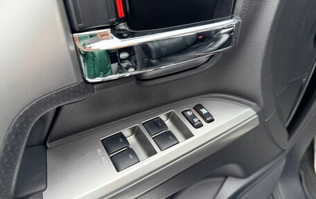 Toyota Land Cruiser 200, 2013 год, 4 650 000 рублей, 16 фотография