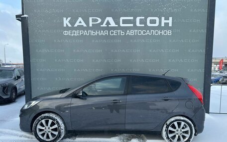Hyundai Solaris II рестайлинг, 2011 год, 580 000 рублей, 3 фотография