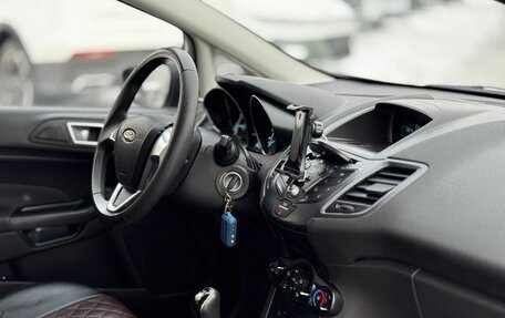 Ford Fiesta, 2018 год, 899 000 рублей, 11 фотография