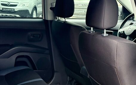 Mitsubishi Outlander III рестайлинг 3, 2010 год, 1 199 990 рублей, 10 фотография