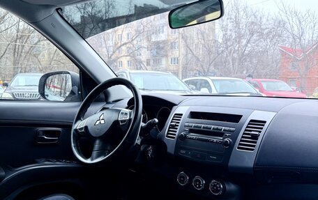 Mitsubishi Outlander III рестайлинг 3, 2010 год, 1 199 990 рублей, 13 фотография
