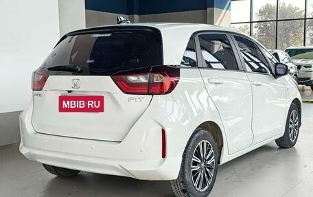 Honda Fit, 2021 год, 1 160 000 рублей, 5 фотография