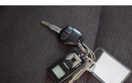 Mitsubishi Pajero Mini II, 2011 год, 583 000 рублей, 28 фотография